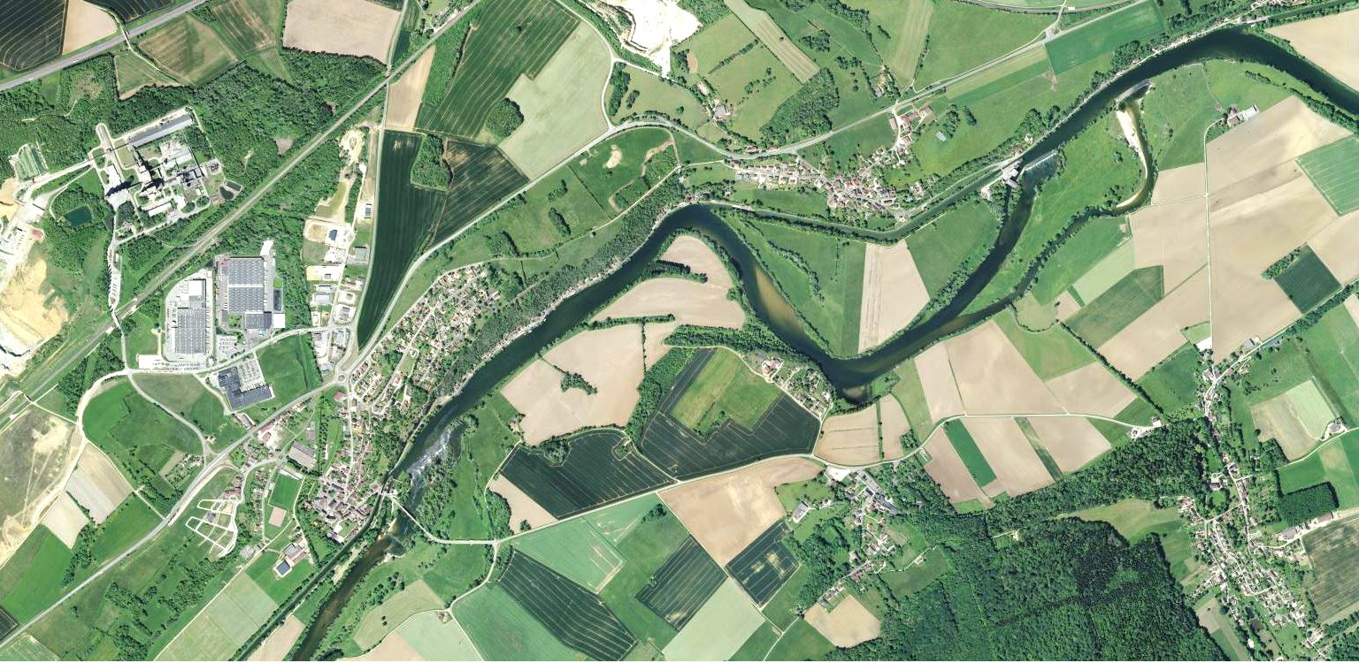 2020 : Rochefort-sur-Nenon continue de se développer (création d'un lotissement au sud-ouest du village). Au nord de la RD673, la zone d'activité est en pleine extension. Audelange, également localisé au bord de la départementale suit la même dynamique de développement. 